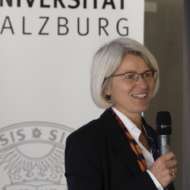 Claudia B. Wöhle