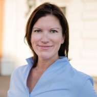 Martina Klenkhart